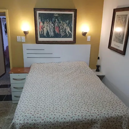 Apto Copacabana Com 2 Suites-3